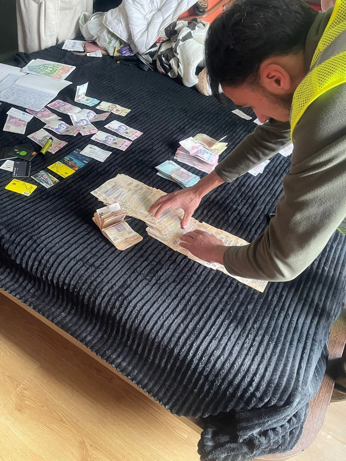 В Киеве разоблачили бордель, работавший под видом массажного салона. Фото