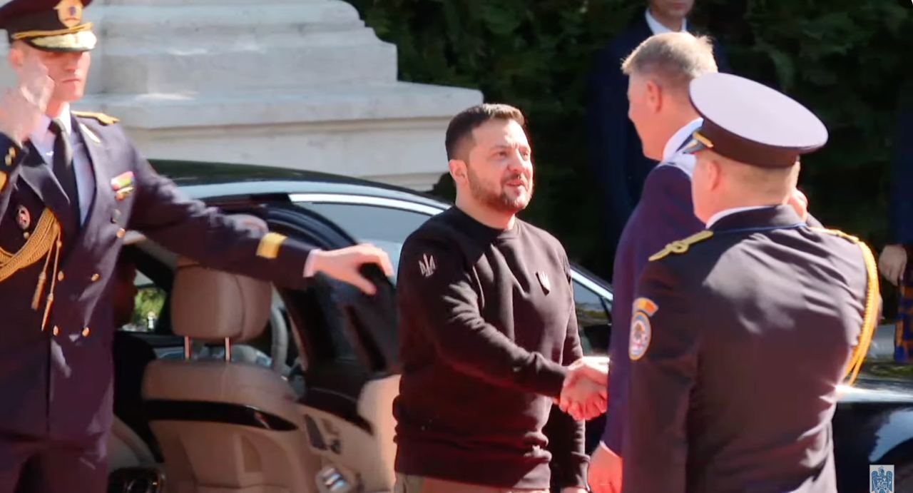 В центре внимания – усиление ПВО: Зеленский встретился с президентом Румынии. Ключевые заявления