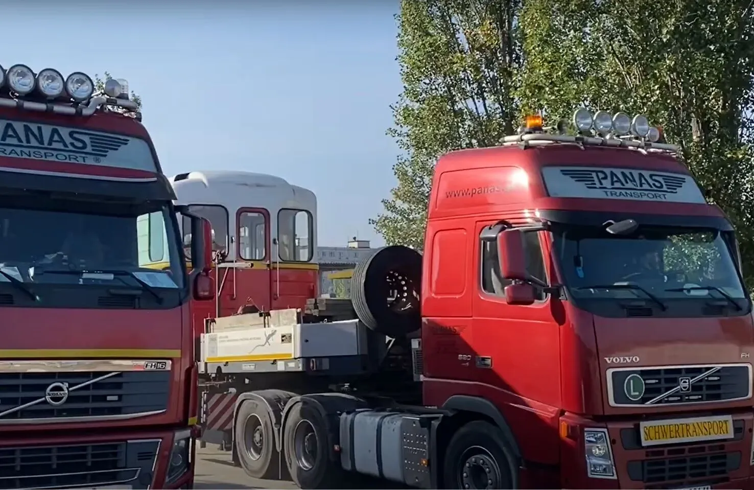 До Києва прибула чергова партія вагонів метро від варшавської підземки. Відео dqxikeidqxidqrant