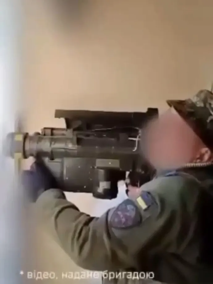   :      -25    dqxikeidqxiqdkant