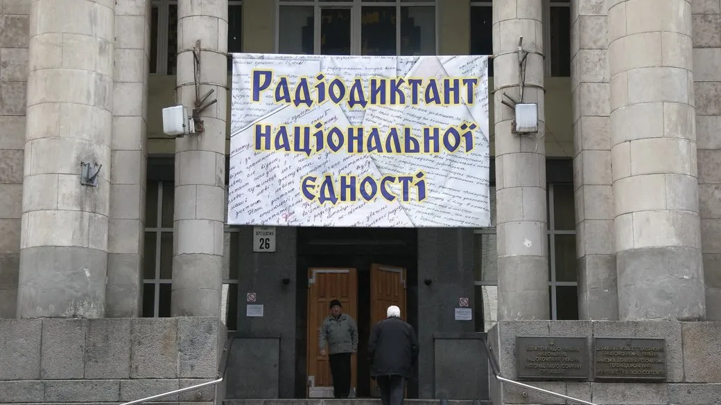 Зірка фільму ’’Довбуш’’, який читатиме українцям радіодиктант, зізнався, чому для нього це важливо