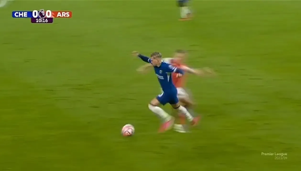 Мудрик фантастичним ударом забив другий гол за dqxikeidqxidqrant