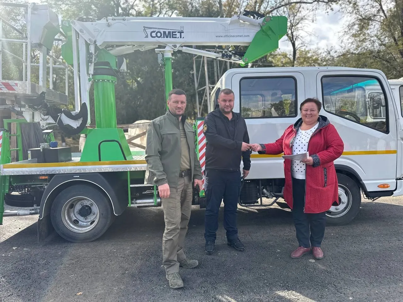 Міст через річку Інгулець на Херсонщині, який знищила армія РФ, відбудували: фото dqxikeidqxidqrant