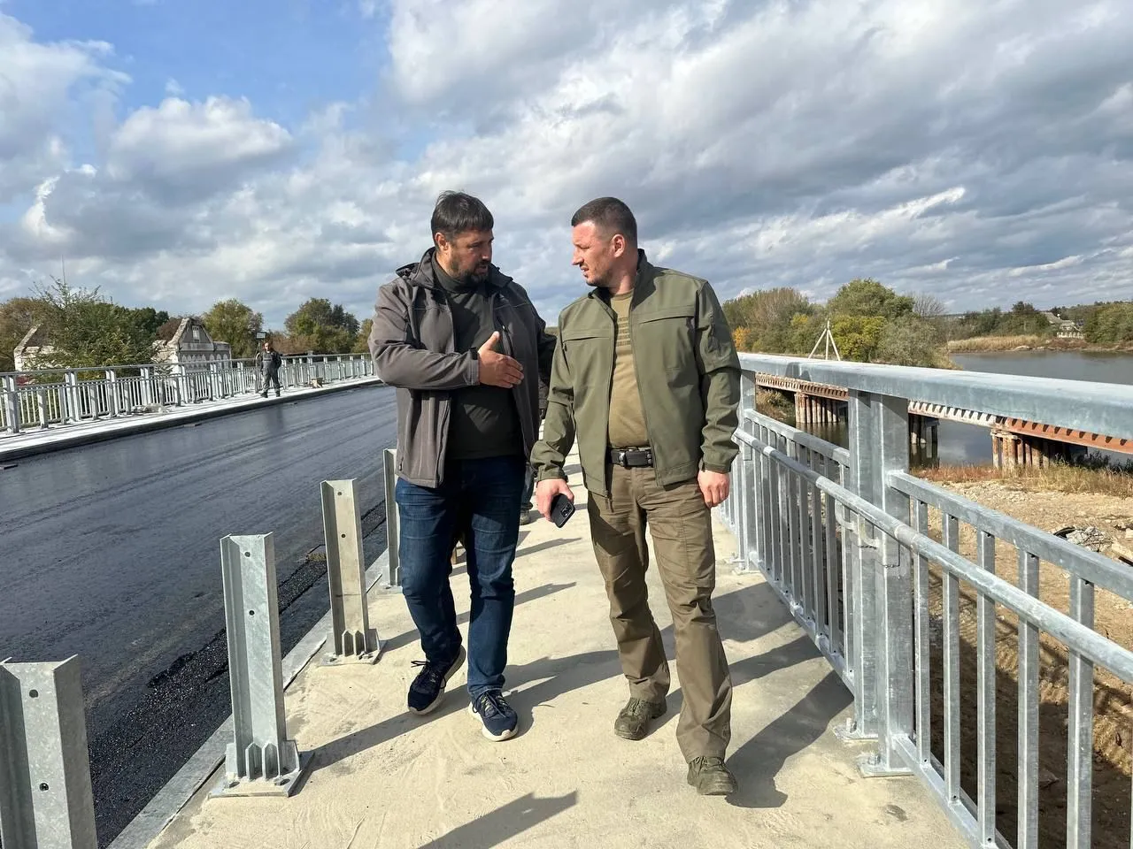 Міст через річку Інгулець на Херсонщині, який знищила армія РФ, відбудували: фото