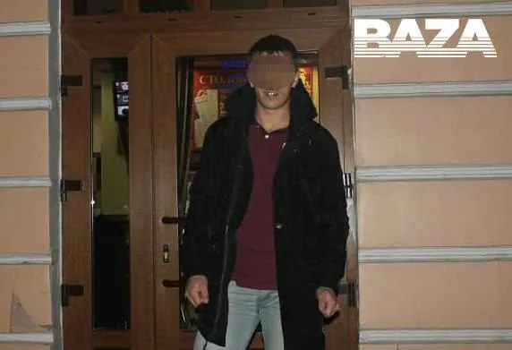 У Росії військовий влаштував дебош у літаку, вимагаючи відкрити двері під час польоту dqxikeidqxidqrant