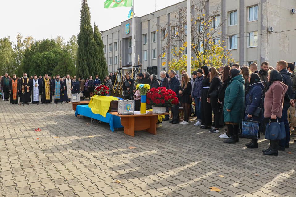 Був кулеметником відділення снайперів: під Авдіївкою загинув солдат Дмитро Будига з Нетішина. Фото