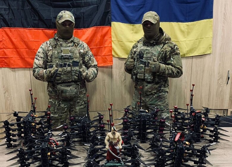 Виробник FPV-дронів Ескадрон: Поки ми не погодились на умови і не вжили заходів фінансового характеру, нас не впустили на митниці 04