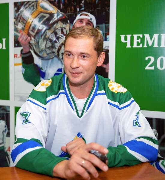 Андрій Сідякін, хокеїст Сідякін dqxikeidqxidqrant