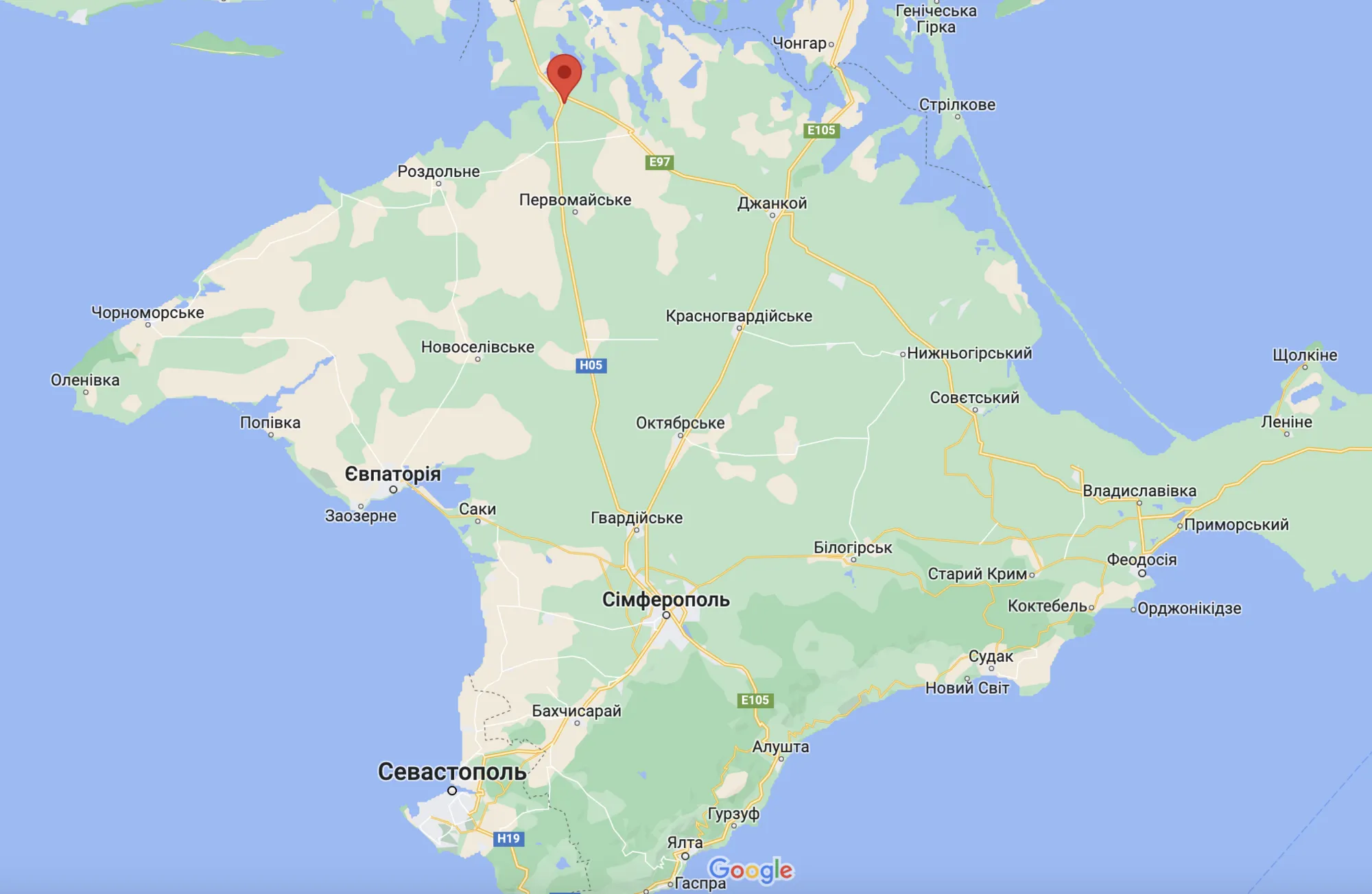 У Криму зіткнулися легковик та КАМАЗ окупантів: серед загиблих троє дітей dqxikeidqxidqeant