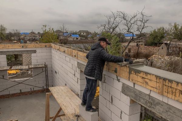 ̳        -  , 4  2023 . ϳ           .      . : Roman Pilipey/AFP/Getty Images