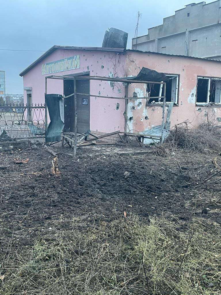 Окупанти обстрілювали Донеччину, пошкоджено промислову будівлю та будинки 02 Окупанти обстрілювали Донеччину, пошкоджено промислову будівлю та будинки 02