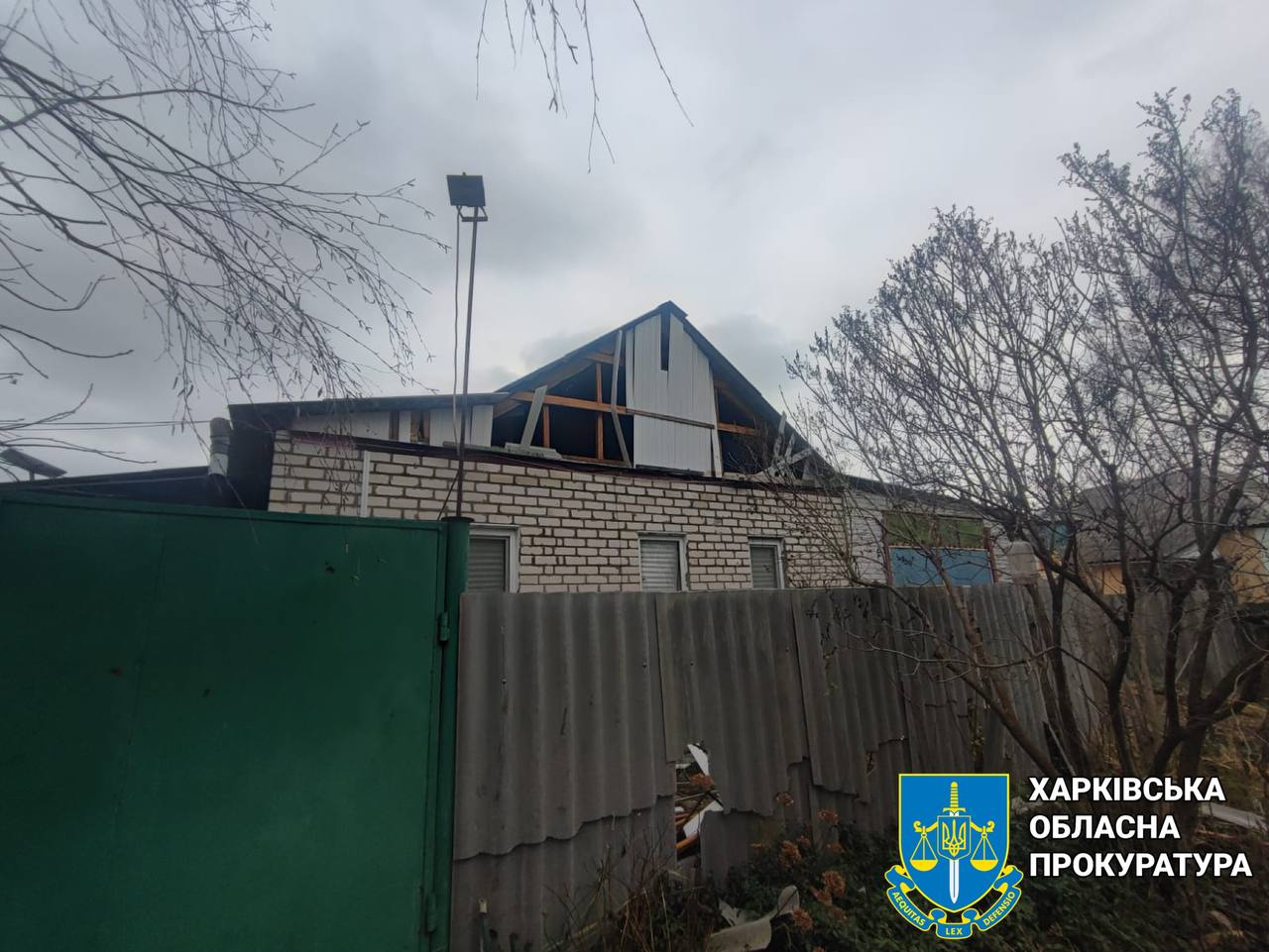 Росіяни обстріляли Козачою Лопань на Харківщині: пошкоджено будинки 02