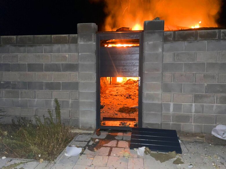 Наслідки ворожого обстрілу Херсона 02