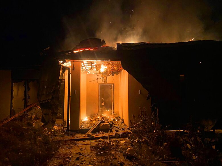 Наслідки ворожого обстрілу Херсона 09