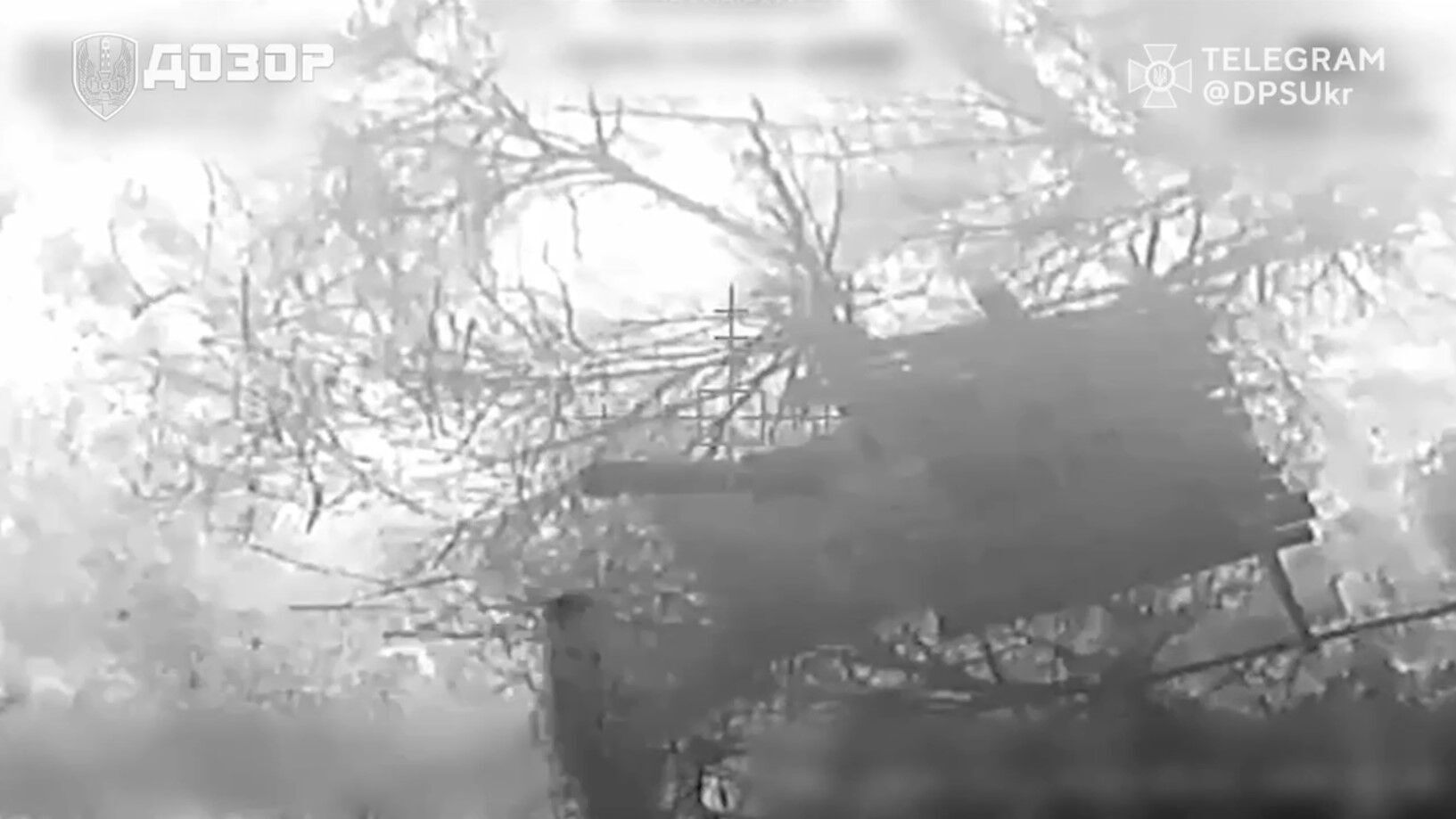 Українські прикордонники знищили дронами 5 одиниць техніки і 2 склади БК ворога. Ефектне відео dqxikeidqxidqeant