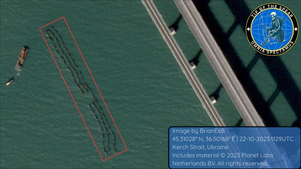 Мощный шторм разрушил защитные сооружения оккупантов у Крымского моста. Фото dqxikeidqxidqrant