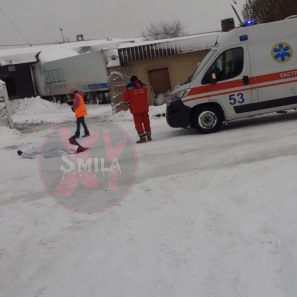 Ударився головою: на Черкащині після падіння на слизькому тротуарі помер чоловік dqxikeidqxidqrant