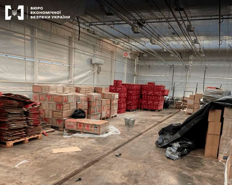 БЕБ викрило масштабне виробництво фальсифікованої харчової продукції в парку Межигір’я