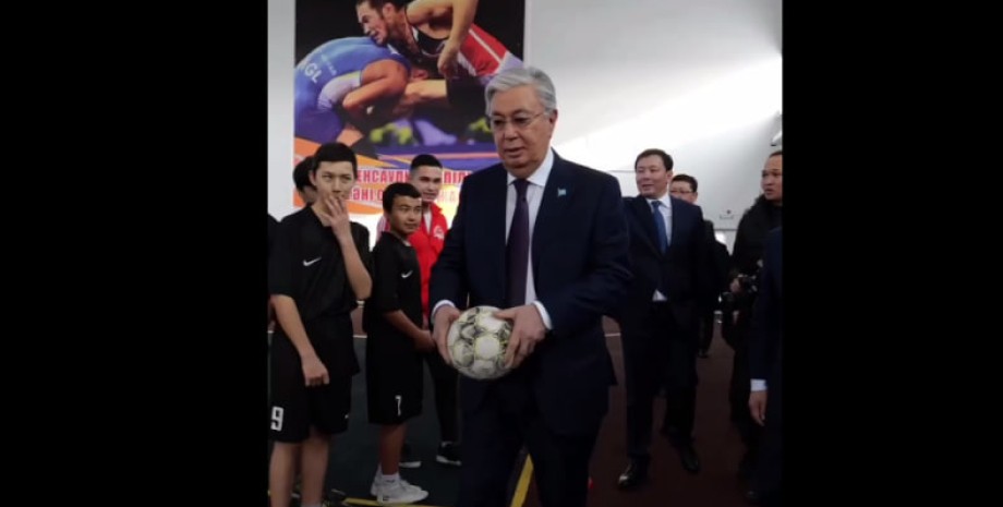   , , ,  , ,  dqxikeidqxidqeant