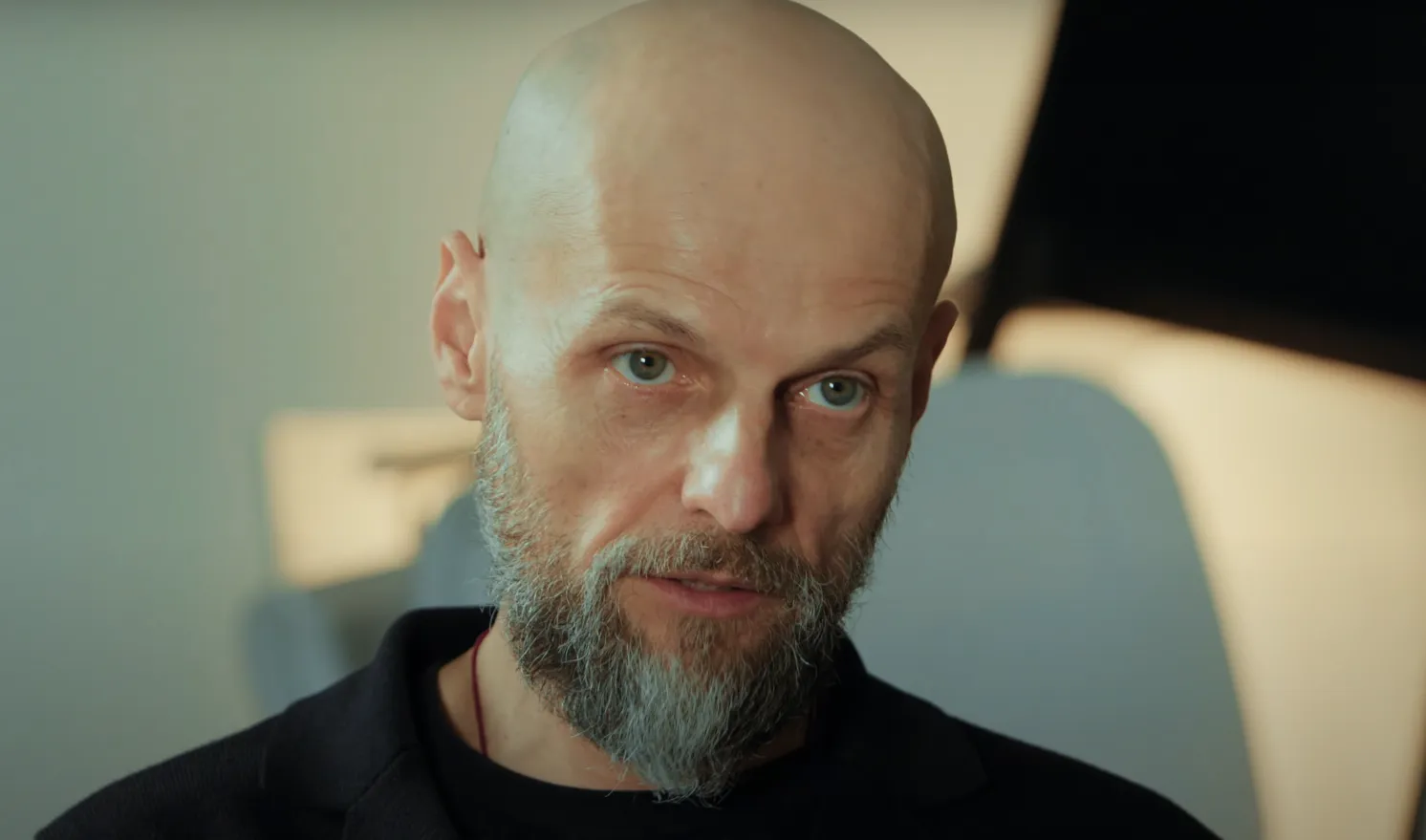 Російський режисер Іван Вирипаєв порівняв Росію з антилюдською машиною на чолі з бандою dqxikeidqxidqrant