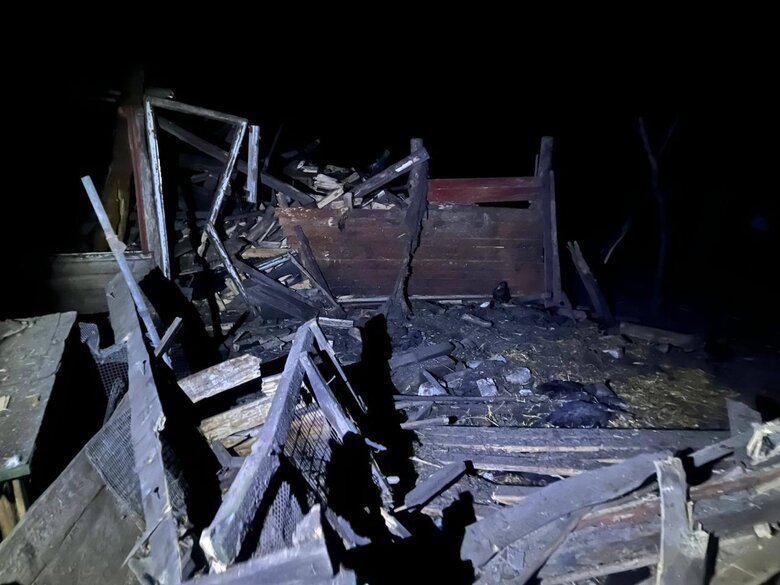 Ночью оккупанты обстреляли село Подсреднее на Харьковщине, два человека получили ранения 04