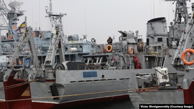 Тральщик «Черкаси» на стоянці в Донузлаві. Архівне фото dqxikeidqxidqrant