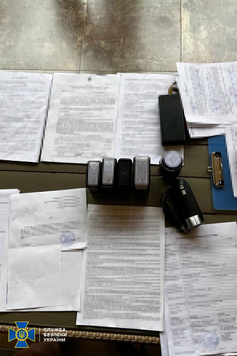 Ліквідовано ще 3 схеми для ухилянтів, серед затриманих - посадовець військово-лікарської комісії, - СБУ 04