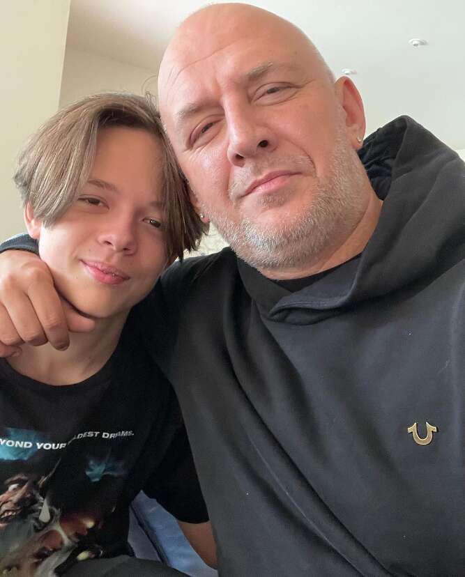 Потап раптово повернувся до України та показався із сином: як на це реагує мережа (фото) dqxikeidqxidqeant