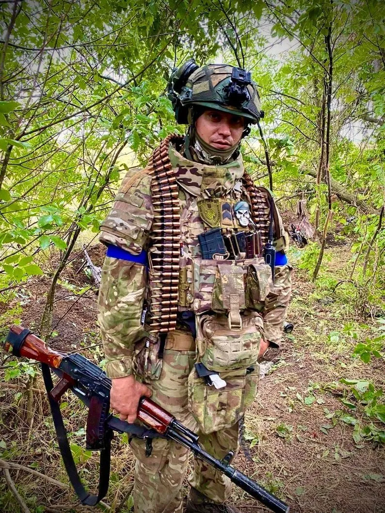 Отдал жизнь за Украину: в Одессе простились с бойцом Нацгвардии, погибшим у Роботиного. Фото dqxikeidqxidqrant