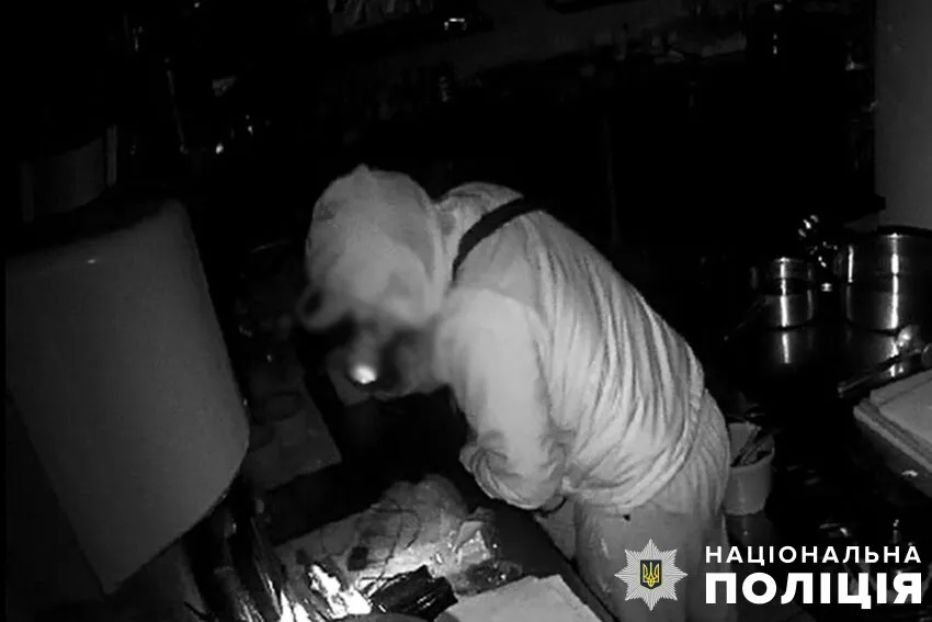 В Киеве горячо задержали рецидивиста, пытавшегося обокрасть ресторан. Фото