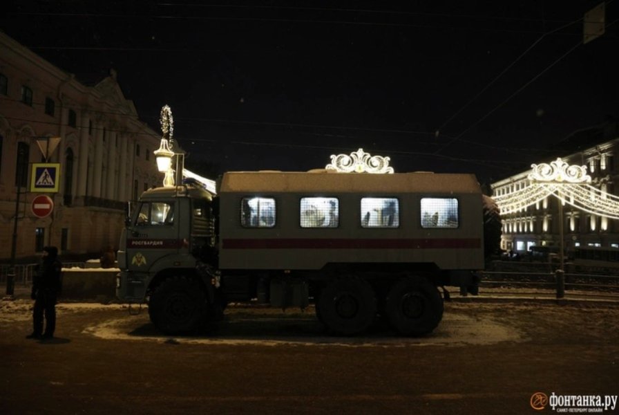 мігранти, автобус, Санкт-Петербург, автозак, поліція