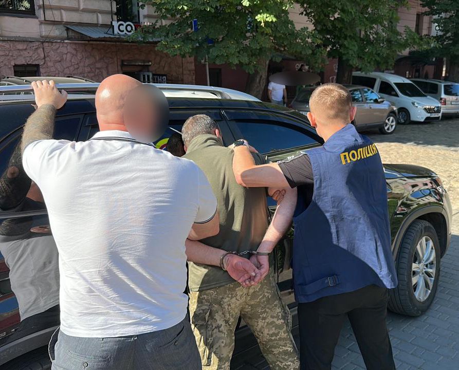 На Буковине помогали уклонистам от мобилизации dqxikeidqxidqeant