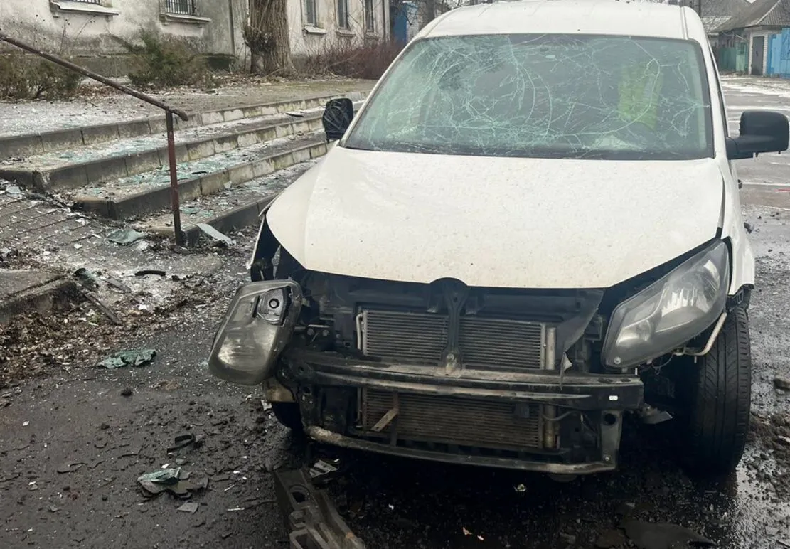 Росіяни надвечір обстріляли Дніпропетровщину: в Нікополі постраждало двоє мирних жителів. Фото dqxikeidqxidqeant