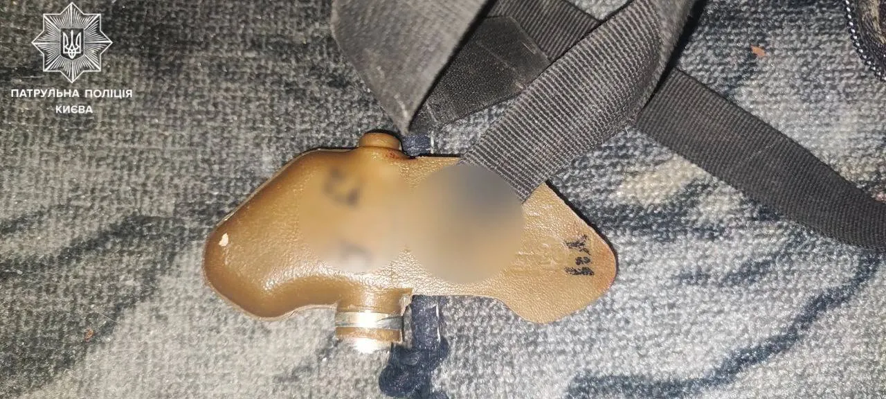 У Києві в порушника громадського спокою виявили предмет, схожий на протипіхотну міну dqxikeidqxidqrant