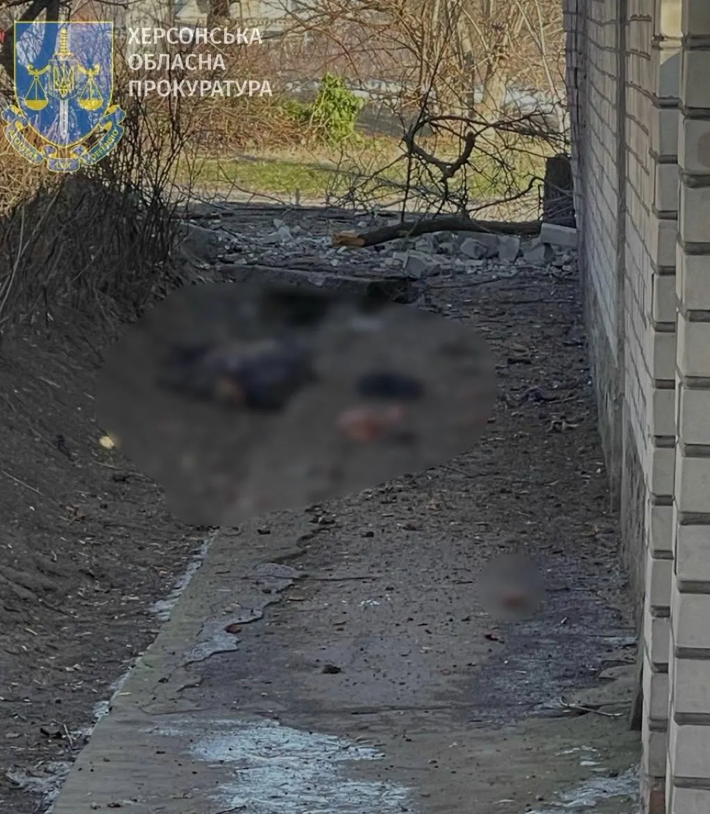 Оккупанты ударили по Херсону и Бериславу: есть погибший и раненые. Фото и видео