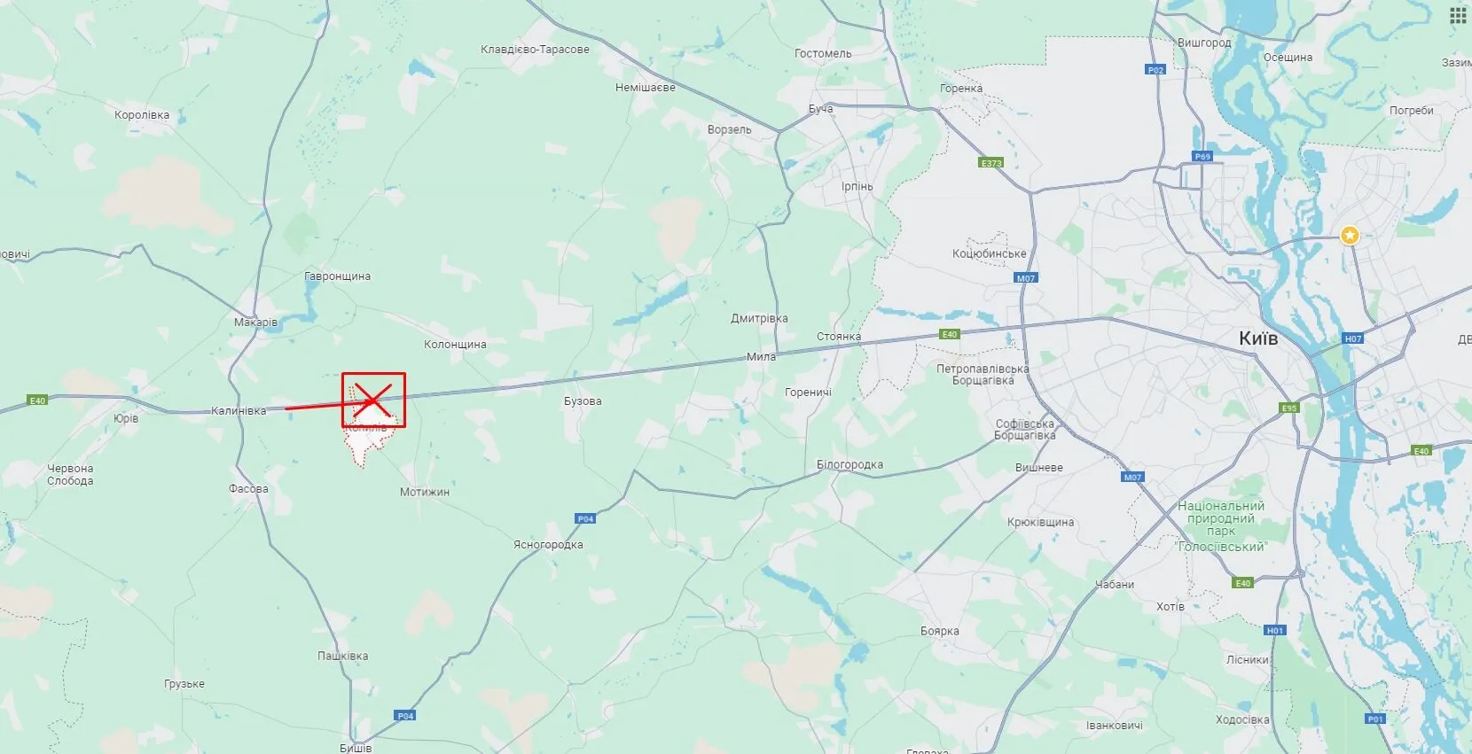 На Київщині легковик протаранив спецтранспорт дорожньої служби: рух перекрито, є постраждалі. Фото dqxikeidqxidqrant