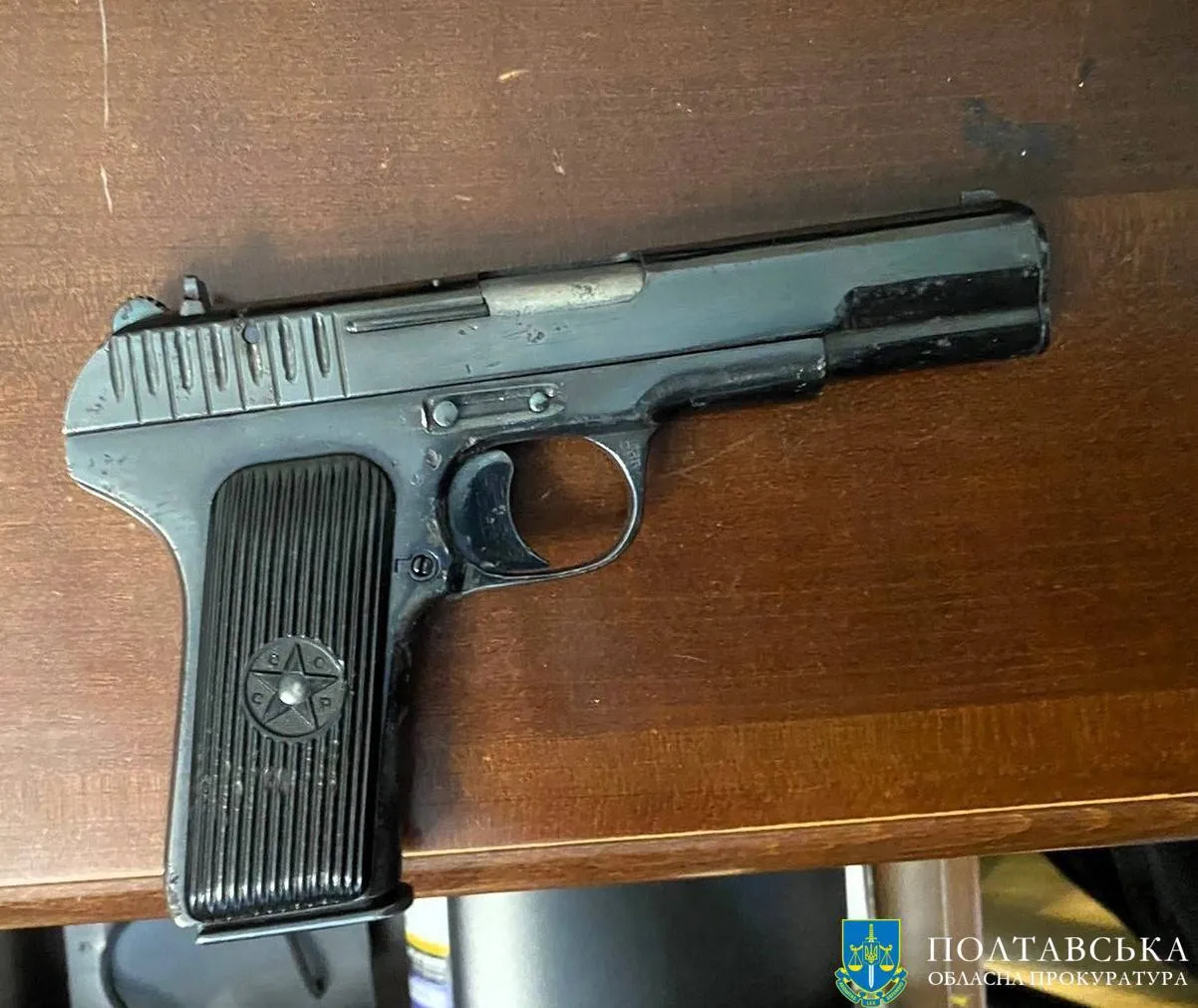 Планировали убийство полицейского и депутата Полтавского облсовета: полиция задержала 8 человек