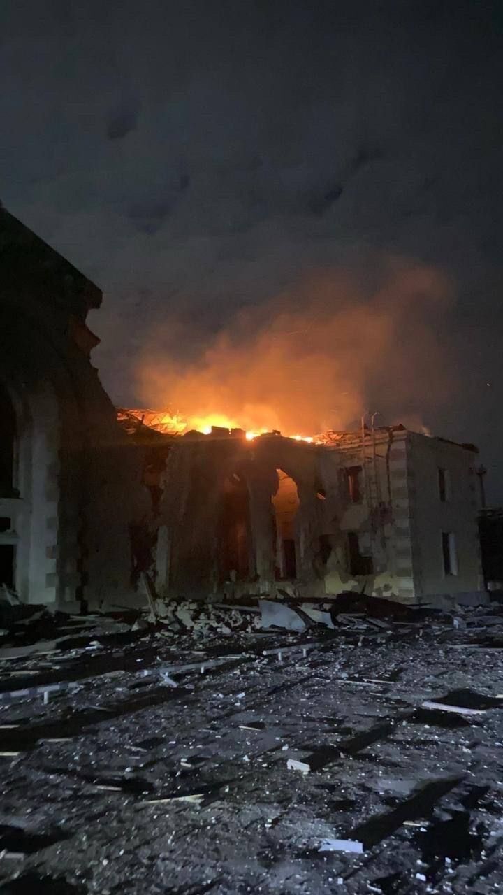 Войска РФ ударили по Константиновке: поврежден вокзал, есть пострадавший. Фото