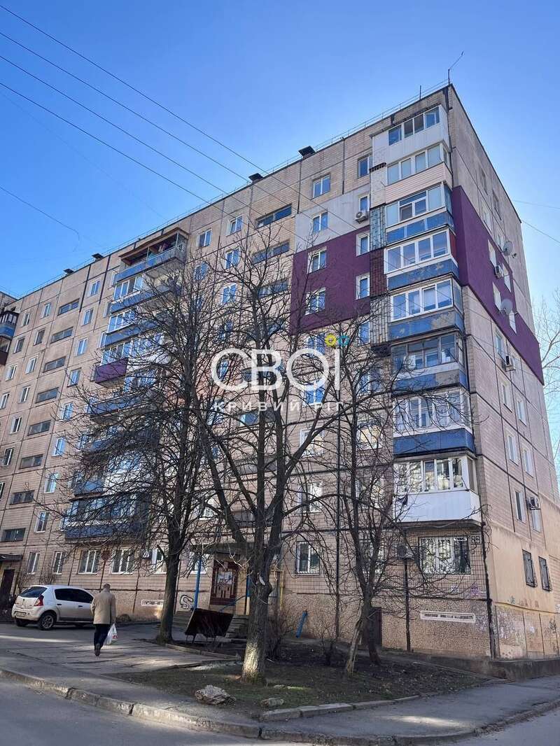 Медики до останнього намагалися реанімувати: у Кривому Розі 12-річна дівчинка випала з вікна багатоповерхівки і загинула dqxikeidqxidqrant