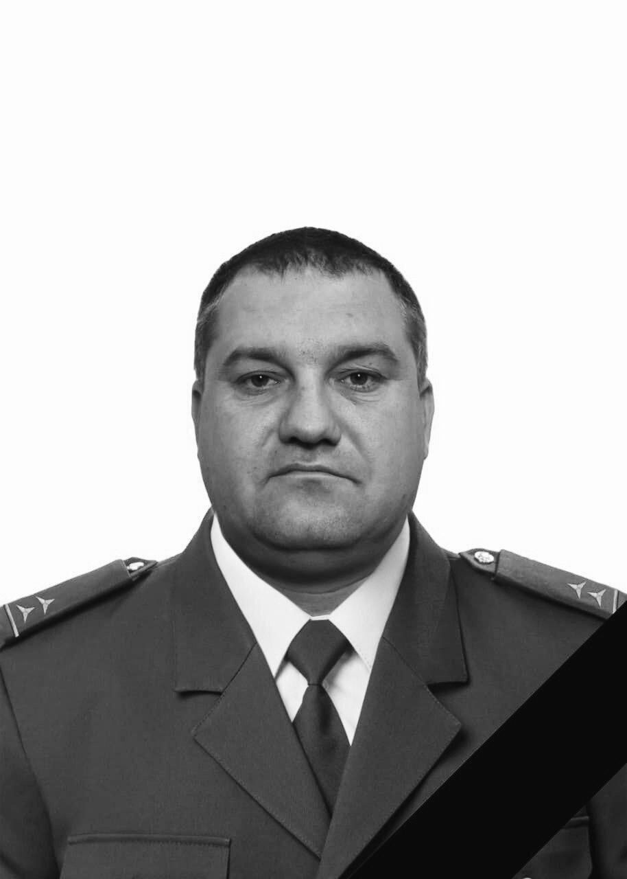 Збило авто на узбіччі: на Черкащині внаслідок ДТП загинув рятувальник. Фото dqxikeidqxidqrant