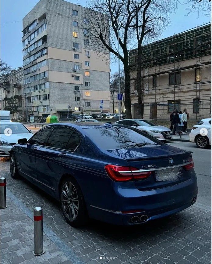 600    :      Alpina B7,    BMW.   