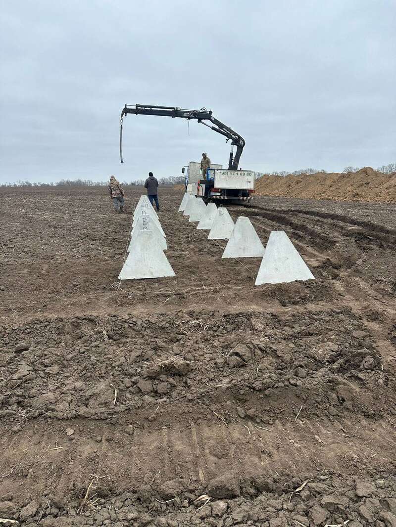 Defensive fortifications are being strengthened and built in the Odessa region: photos were shown in the OVA dqxikeidqxidqeant