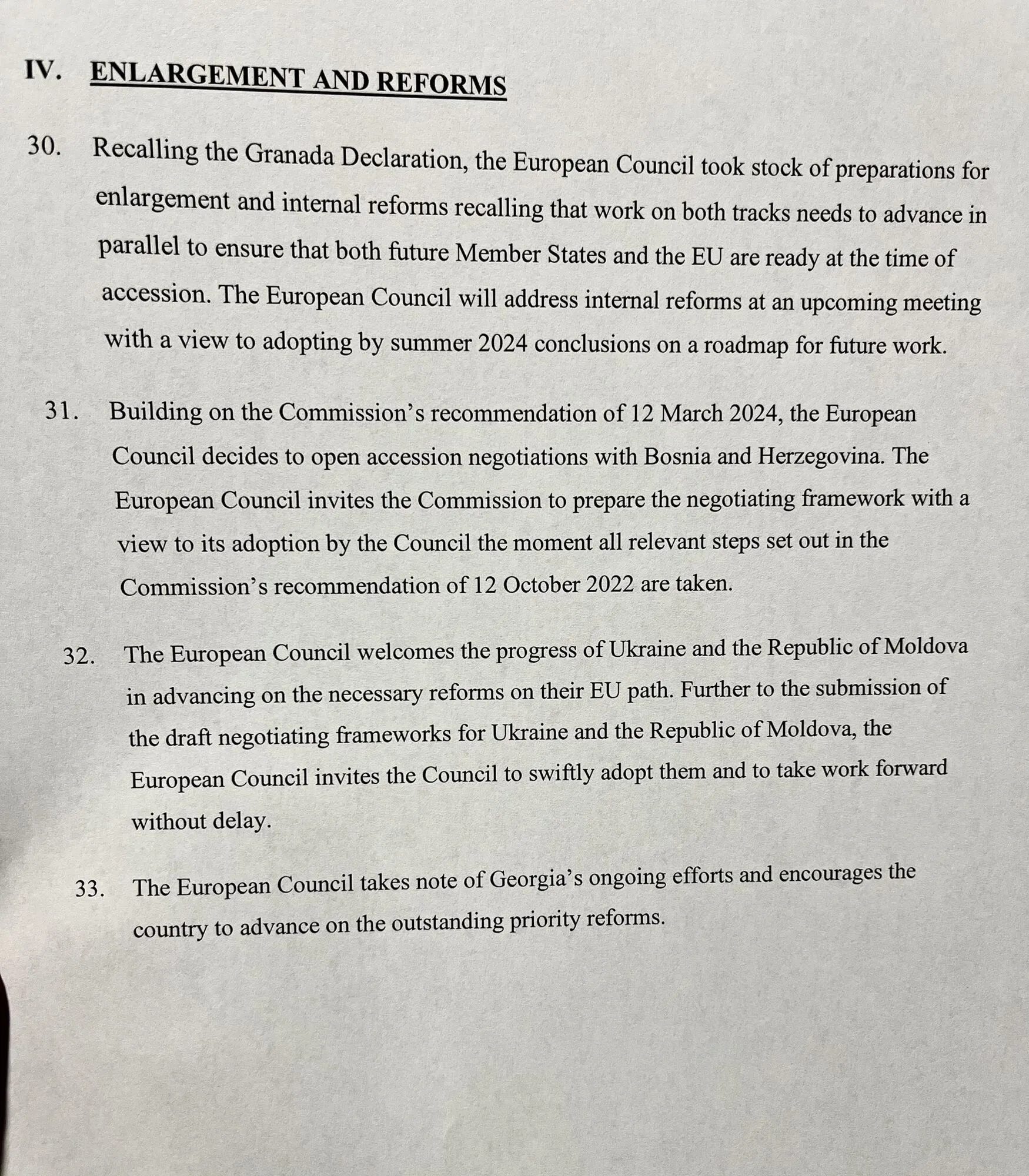 В ЄС розпочали переговори з Боснією та Герцеговиною про вступ: що вирішили щодо України dqxikeidqxidqrant