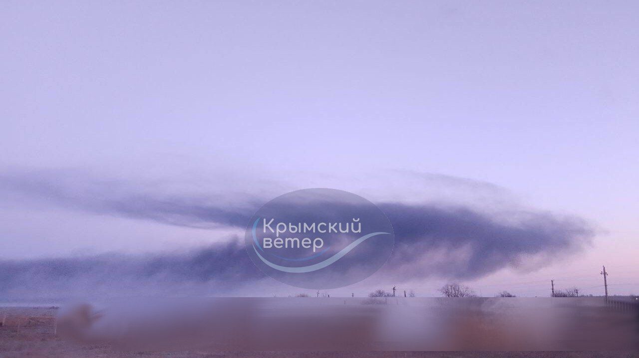 In occupied Crimea, they announced arrivals at an oil depot: a fire broke out. Photo