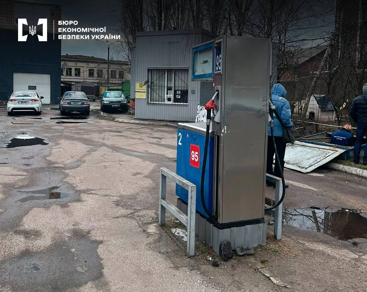 По результатам обыска изъято около 7 тонн контрафактного топлива