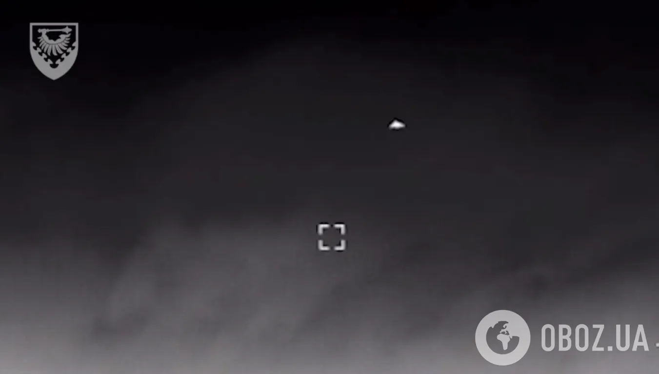 Російський дрон-камікадзе у небі dqxikeidqxidqrant