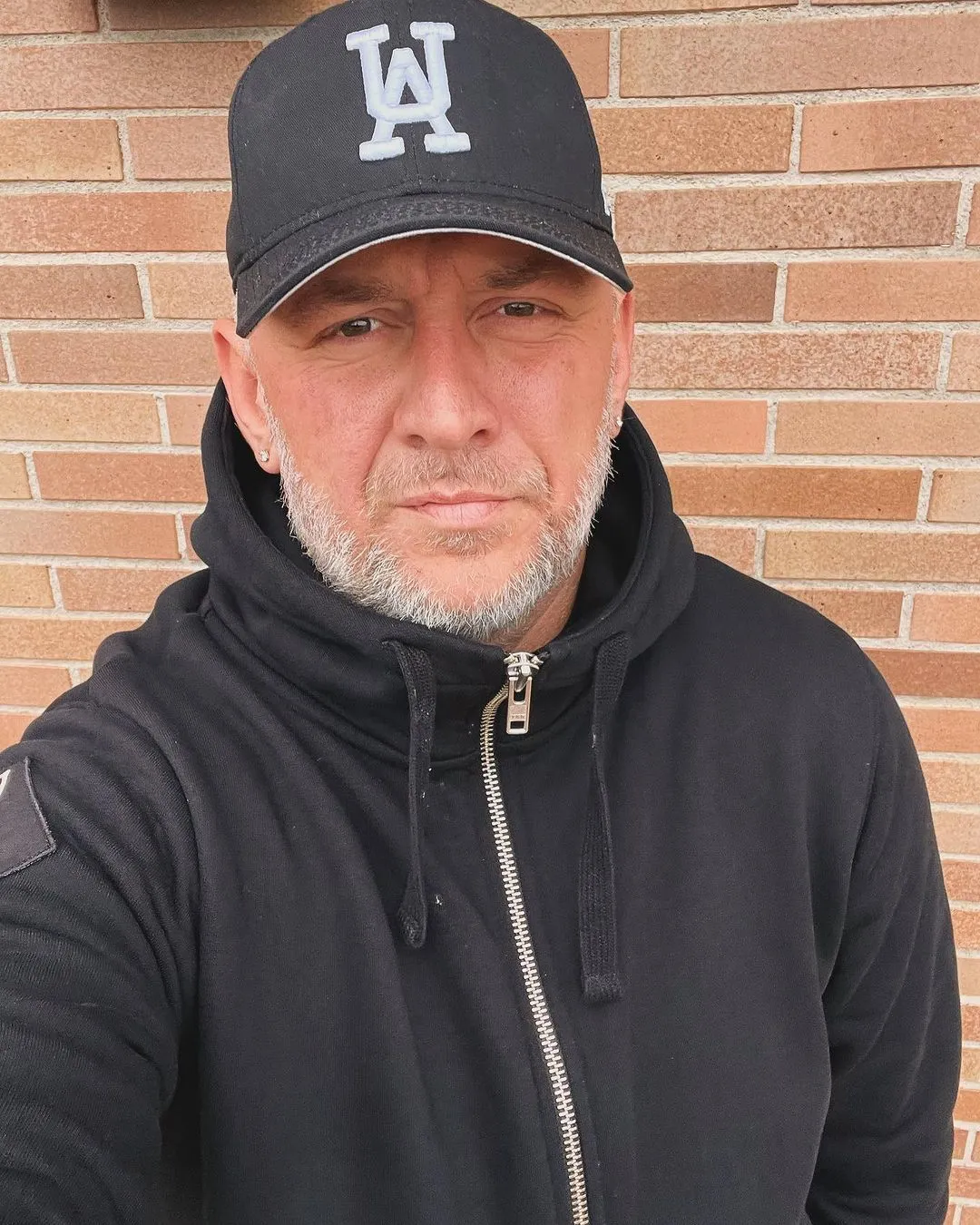 Потап выступил в пророссийском клубе в Германии с русскоязычным репертуаром. Видео dqxikeidqxidqrant