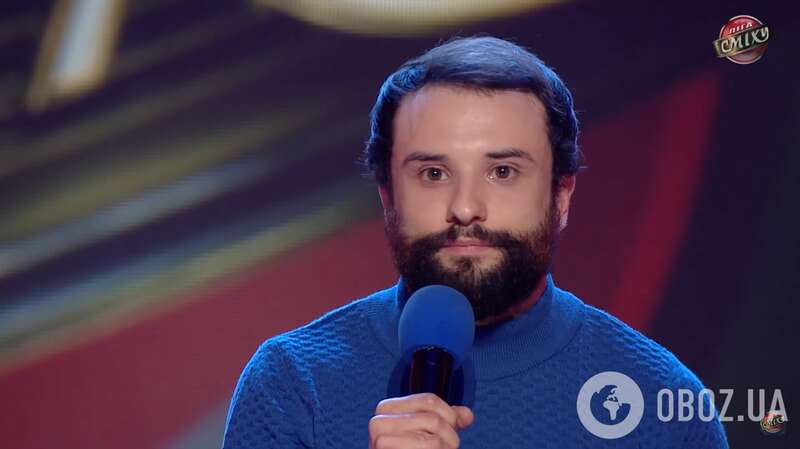 Виктор Розовый на сцене Лиги смеха dqxikeidqxixdant