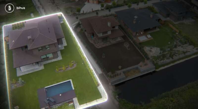 Олександр Гуцуляк, Вітаград, котедж, маєток dqxikeidqxidqrant