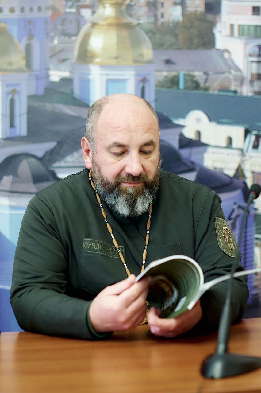 Заступник голови Синодального управління військового духовенства ПЦУ зі співпраці із ЗСУ протоієрей Леонтій Никитенко dqxikeidqxiqdzant